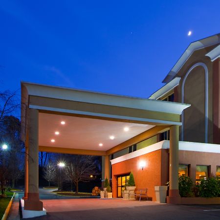 Holiday Inn Express Fairfax-Arlington Boulevard By Ihg Eksteriør bilde