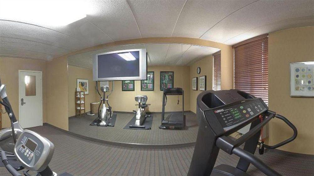 Holiday Inn Express Fairfax-Arlington Boulevard By Ihg Eksteriør bilde