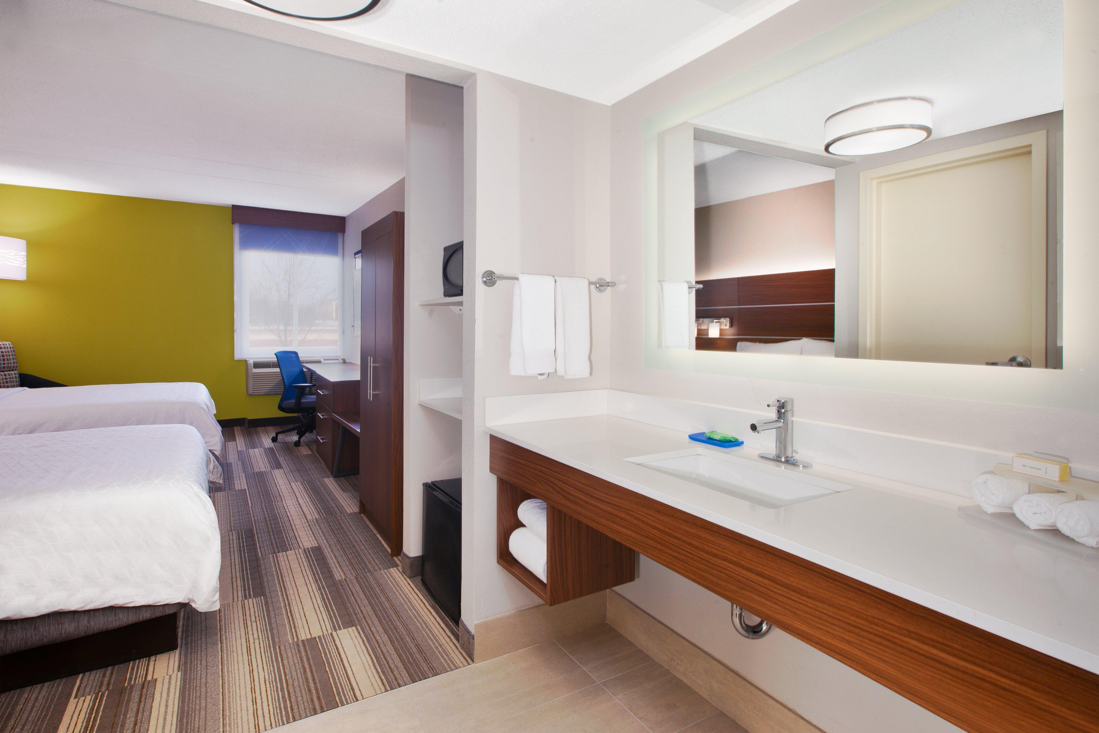 Holiday Inn Express Fairfax-Arlington Boulevard By Ihg Eksteriør bilde