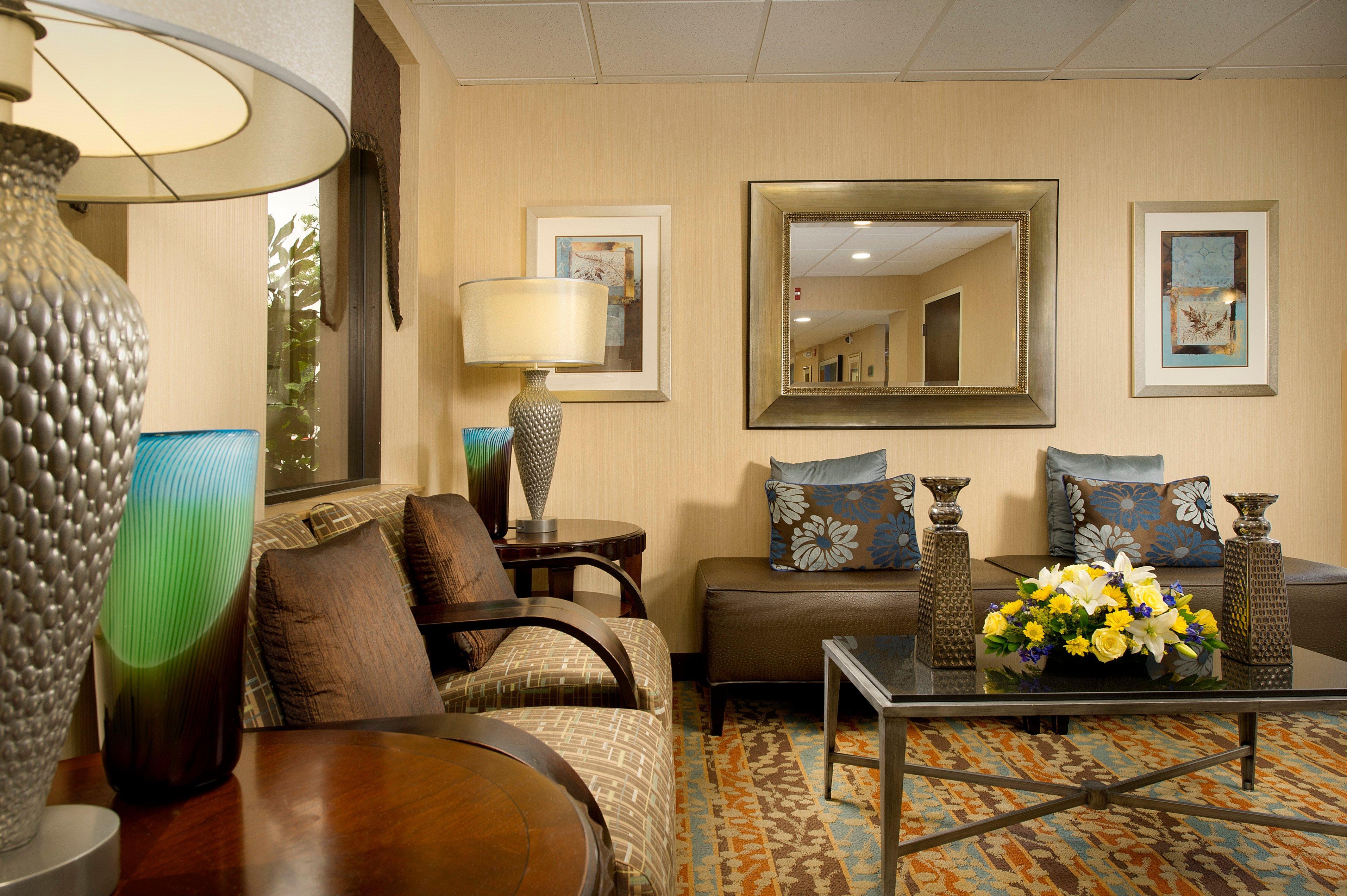 Holiday Inn Express Fairfax-Arlington Boulevard By Ihg Eksteriør bilde
